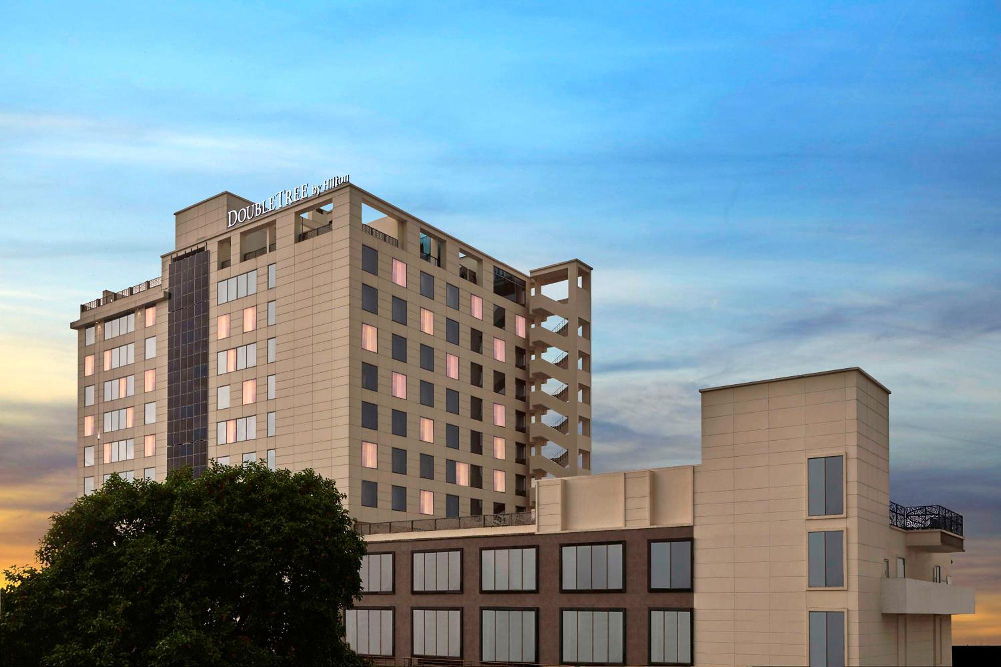 Doubletree By Hilton Váránaszi Kültér fotó